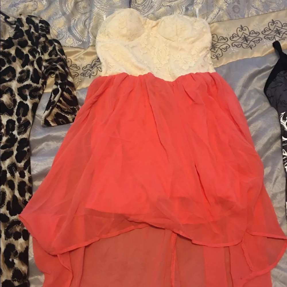 4 dresses bundle size Small OBo